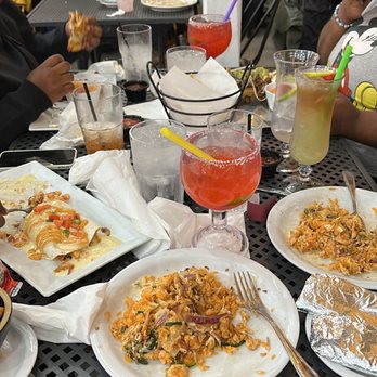Mezcalito - Durham - Chicken ACP, Strawberry Margarita, Long Island & chicken burrito - Mexican Near Me - Durham, North Carolina
