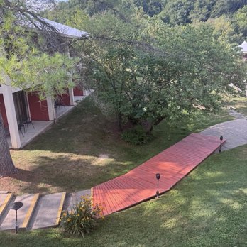 Brown County Inn - Balcony view. - Hotels Near Me - Nashville, Indiana