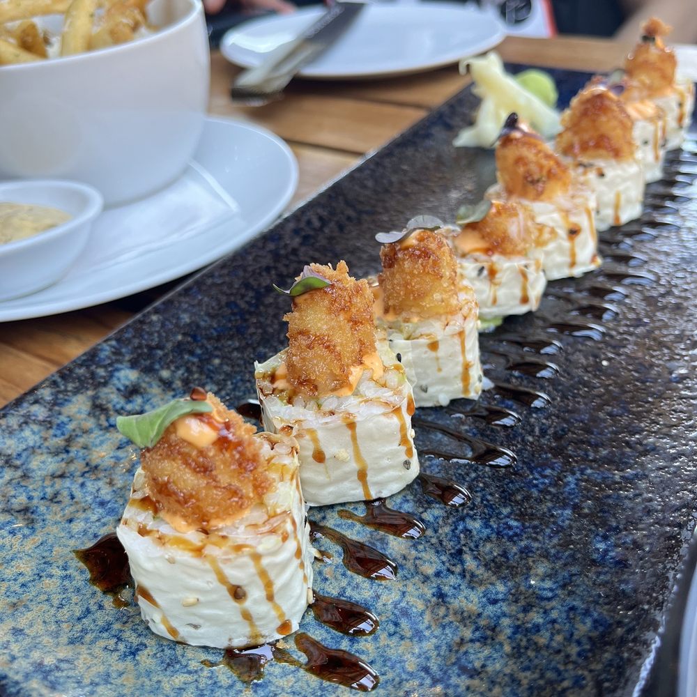 Cactus Club Cafe - Prawn crunch roll - Cocktail Bars Near Me - Ottawa, Ontario