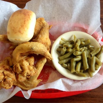 Old Hickory Bar B-Q - My three broiled chicken wings w/ green beans for $5.50 - Barbeque Near Me - Dayton, Ohio Old Hickory Bar B-Q - My three broiled chicken wings w/ green beans for $5.50 - Barbeque Near Me - Dayton, Ohio