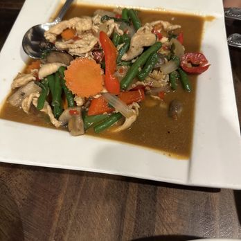 Up Thai - Thai Basil (L) - Thai Near Me - Morris Plains, New Jersey