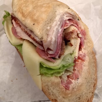 Crust - Ultimate Club - Pizza Near Me - Cleveland, Ohio