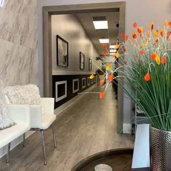 Platinum Gold Aesthetics - Hallway back to the wax area! - Waxing Near Me - Lake Mary, Florida Platinum Gold Aesthetics - Hallway back to the wax area! - Waxing Near Me - Lake Mary, Florida