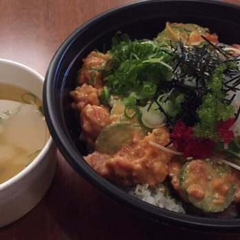 Poki Roll - Medium poke bowl and miso soup - Japanese Near Me - Cypress, California