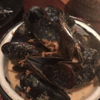 Sensi - Mussels in thai curry sauce - Tapas/Small Plates Near Me - Barcelona, B Sensi - Mussels in thai curry sauce - Tapas/Small Plates Near Me - Barcelona, B