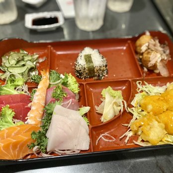 Tokyo Harbor - 9 Pieces Sashimi Lunch Bento Box - Sushi Bars Near Me - Plano, Texas