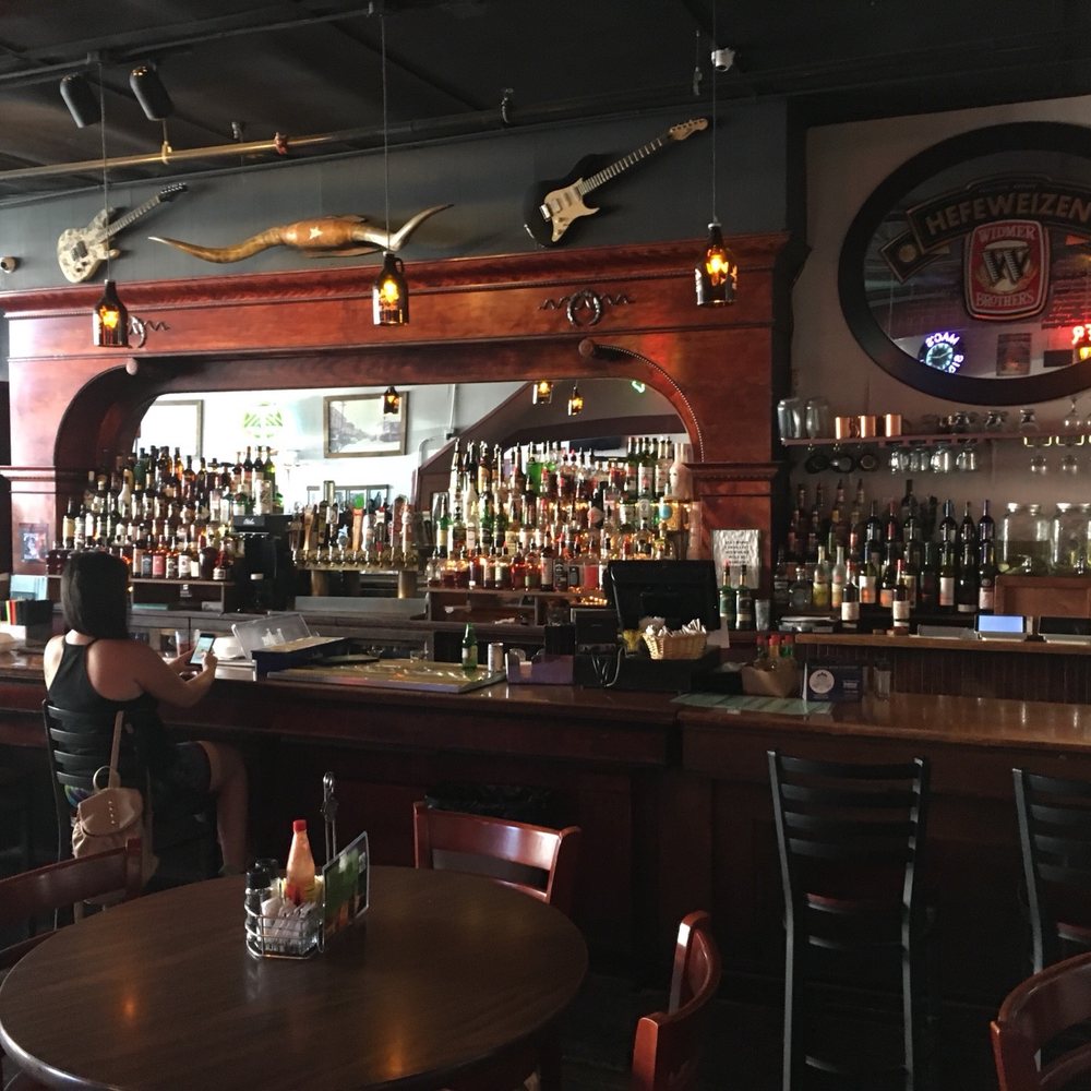 Mac's Place - Gorgeous vintage back bar. - New American Near Me - Silverton, Oregon Mac's Place - Gorgeous vintage back bar. - New American Near Me - Silverton, Oregon