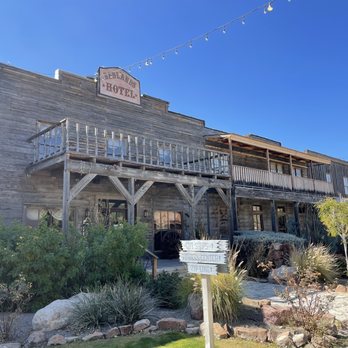 Boardwalk Bakery & Pizzeria - the front of the restaurant - Pizza Near Me - Terlingua, Texas