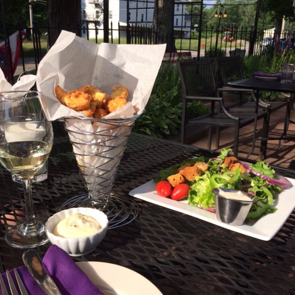 Rosa Flamingos - Garden salad and fried artichoke - New American Near Me - Bethlehem, New Hampshire Rosa Flamingos - Garden salad and fried artichoke - New American Near Me - Bethlehem, New Hampshire