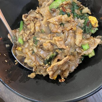 Soi 30th - Beef Pad See Ew - Thai Near Me - San Diego, California Soi 30th - Beef Pad See Ew - Thai Near Me - San Diego, California