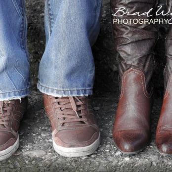 Brad Wiggins Photography - Engagement Photography - Photographers Near Me Brad Wiggins Photography - Engagement Photography - Photographers Near Me