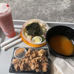 Molly Ramen•Poke•Tea - Nuggets, Chicken Ramen and Strawberry Smoothie (no sugar)