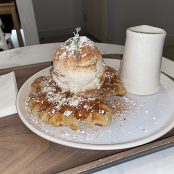 Cafe Auburndale - Coffee & Tea Near Me - Flushing, New York