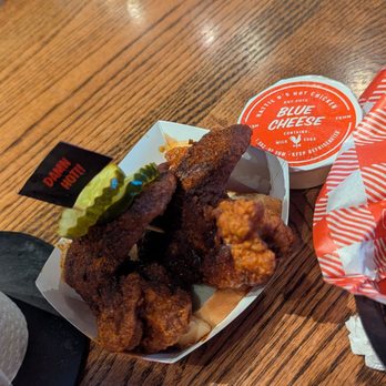 Hattie B's Hot Chicken - Memphis - Wings - Chicken Shop Near Me - Memphis, Tennessee