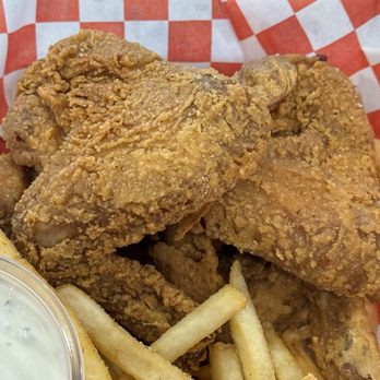 Best Damn Chicken - GRAN - 4 PIECE Wings - Chicken Wings Near Me - Chatsworth, California