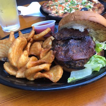 La Conner Brewing - Black and blue Burger - Breweries Near Me - La Conner, Washington La Conner Brewing - Black and blue Burger - Breweries Near Me - La Conner, Washington
