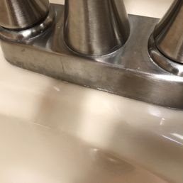 Sinks not cleaned well