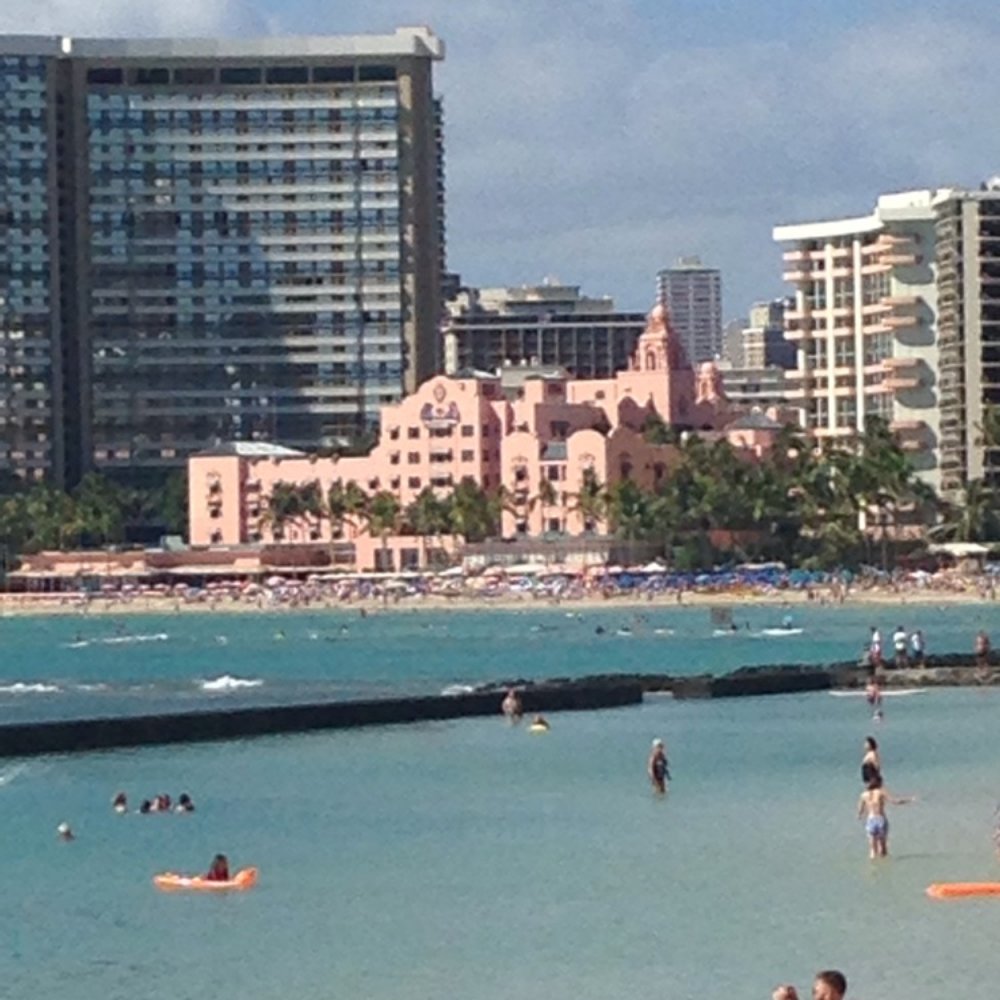 Kuhio Beach Park - View of the Royal - Parks Near Me - Honolulu, Hawaii Kuhio Beach Park - View of the Royal - Parks Near Me - Honolulu, Hawaii