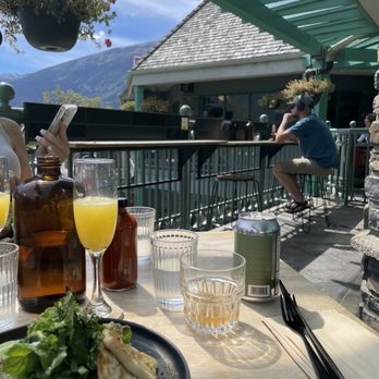 Sunhouse Cafe - Cafes Near Me - Jasper, Alberta