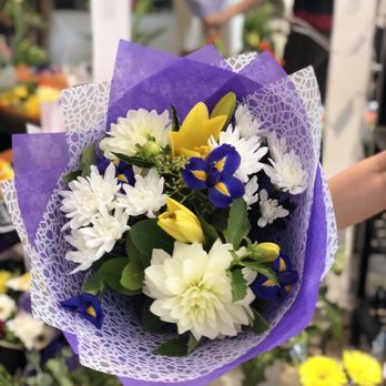 Frannies Flowers Artarmon - Bouquet - Florists Near Me - Artarmon, NSW Frannies Flowers Artarmon - Bouquet - Florists Near Me - Artarmon, NSW