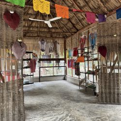 Ixchel Jungle Spa - The reception area and gift shop