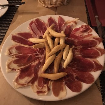 Más Al Sur - Jamón with crackers - Spanish Near Me - Madrid, M