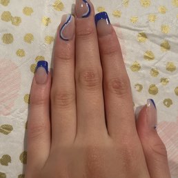 Queen Nails - This is the image of the nails . Don't look bad from afar until you zoom in . - Nail Salons Near Me - Mahopac, New York