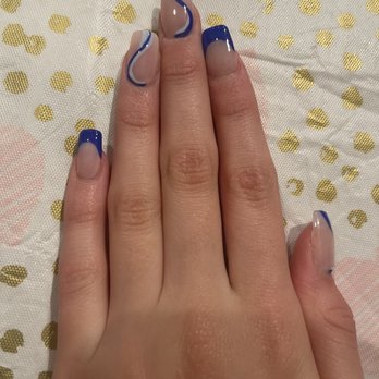 Queen Nails - This is the image of the nails . Don't look bad from afar until you zoom in . - Nail Salons Near Me - Mahopac, New York