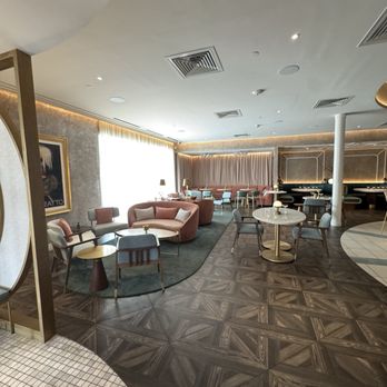 Coupes - Champagne Bars Near Me - Dallas, Texas