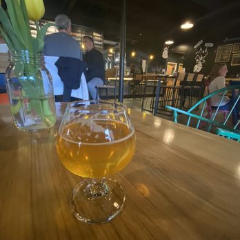 Four Quarters Brewing - Maple Creamer - Breweries Near Me - Winooski, Vermont