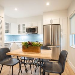 The Delray Beach house - All suites - kitchen/dining room