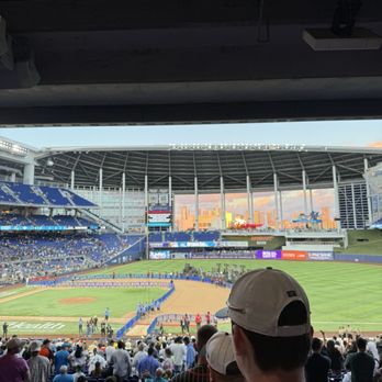 LoanDepot Park - Stadiums & Arenas Near Me - Miami, Florida