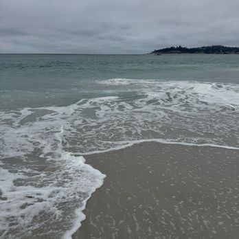 Carmel Beach - Nice waves - Beaches Near Me - Carmel-by-the-Sea, California