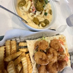 Lulu's Seafood Kitchen - Crawfish mac & cheese & shrimp po boy