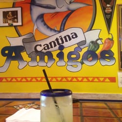 Amigos Cafe Y Cantina - Highly recommend top shelf margarita!