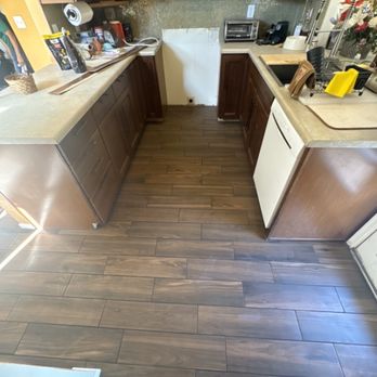 Zona Floors - Flooring Near Me - Tempe, Arizona