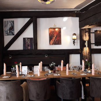 Restaurant Burg Wassenberg - German Near Me - Wassenberg, NW Restaurant Burg Wassenberg - German Near Me - Wassenberg, NW