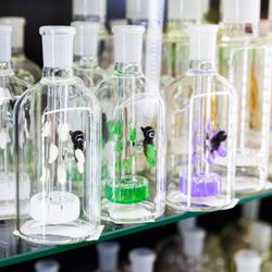 Vape & Smoke Shop Universe Express