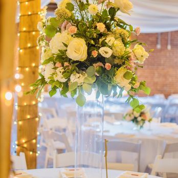 Eufloric Events - Large floral arrangement - Florists Near Me