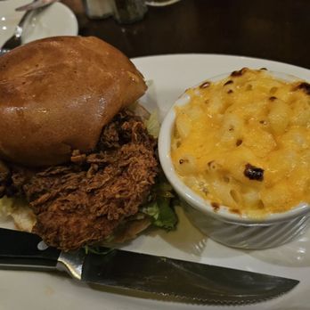 O'Brien's Irish Pub - Fried chicken sandwich - Irish Pub Near Me - San Francisco, California O'Brien's Irish Pub - Fried chicken sandwich - Irish Pub Near Me - San Francisco, California
