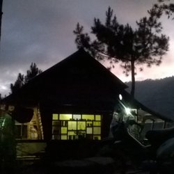 Gaia Cafe and Crafts - Before Night Falls