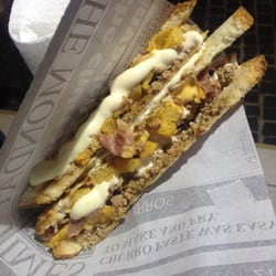 Toaststar - Bacon (porchetta) hamburger(carne sbriciolata) cheddar patatine maionese.