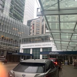 Mgh Avon Breast Center - Main Entrance to MGH and it's ER