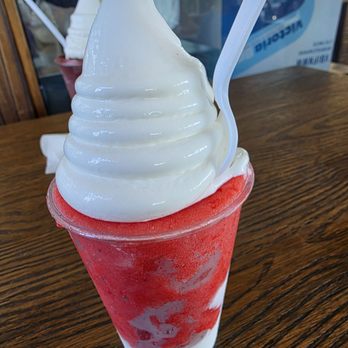 Jonny's Italian Ice - Strawberry jelati - Ice Cream & Frozen Yogurt Near Me - Sunnyvale, California Jonny's Italian Ice - Strawberry jelati - Ice Cream & Frozen Yogurt Near Me - Sunnyvale, California
