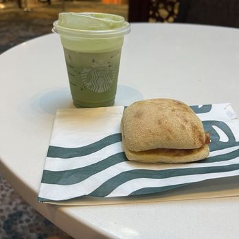 Starbucks - Coffee & Tea Near Me - Atlanta, Georgia
