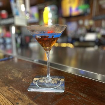 Bac Street Lounge - Manhattan - Dive Bars Near Me - Redondo Beach, California Bac Street Lounge - Manhattan - Dive Bars Near Me - Redondo Beach, California