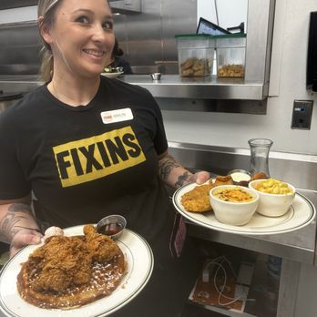 Fixins Soul Kitchen - Fixins amazing staff!!! - Soul Food Near Me - Tulsa, Oklahoma