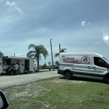 Los Pinchos De Mi Abuela - View of food truck - Puerto Rican Near Me - Orlando, Florida