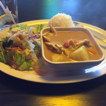 Sunset Thai Restaurant - Yellow curry w/ chicken - a bit too watery - Thai Near Me - Pismo Beach, California Sunset Thai Restaurant - Yellow curry w/ chicken - a bit too watery - Thai Near Me - Pismo Beach, California