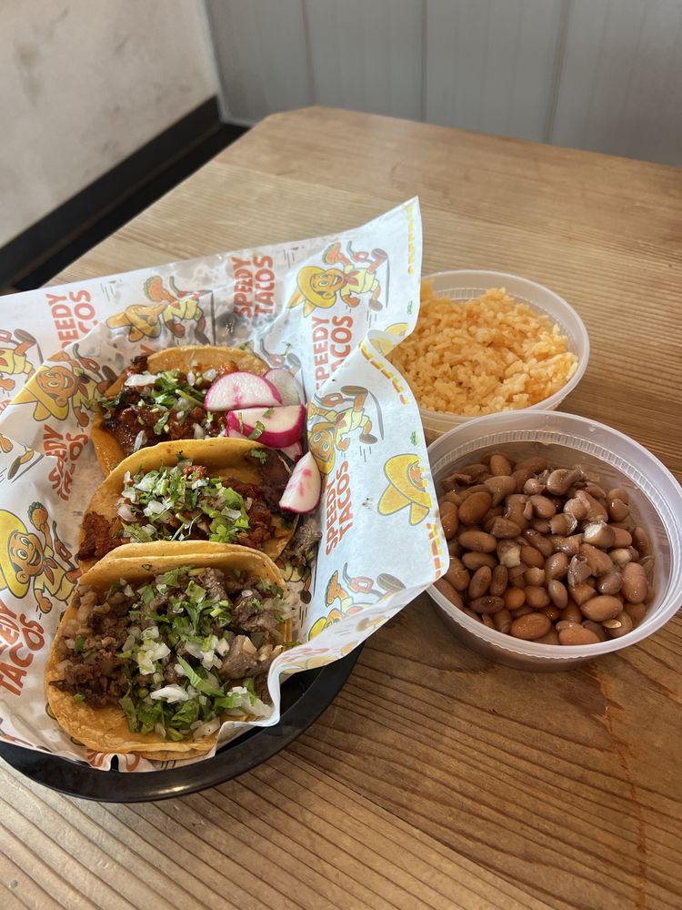 Food from Speedy Taco